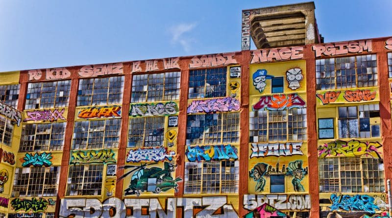 Художники выиграли многомиллионный иск за уничтоженные граффити