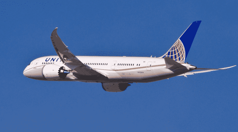 Рейс United Airlines Сан-Франциско — Гавайи благополучно перелетел океан с вышедшим из строя двигателем