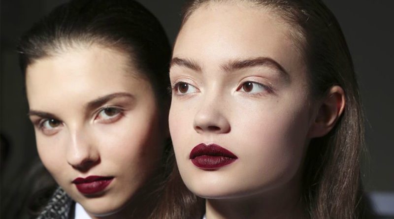 Обновление косметички в 2018 году: десять главных модных тенденций в макияже