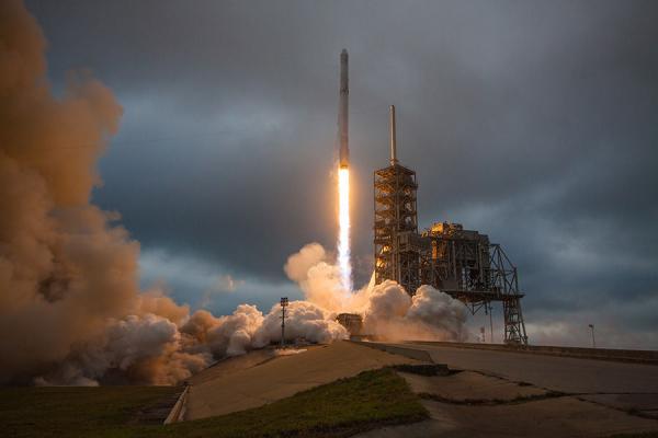 В SpaceX перенесли запуск спутников на 18 февраля