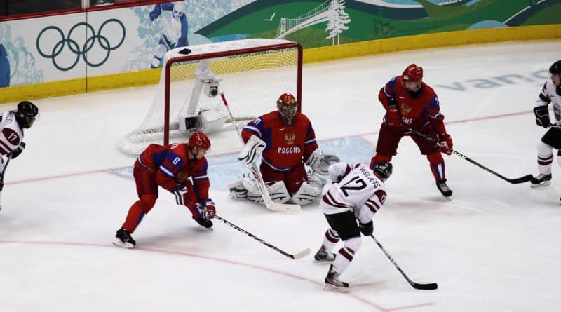 Сборная хоккеистов США проиграла российским спортсменам на Олимпиаде со счетом 4:0