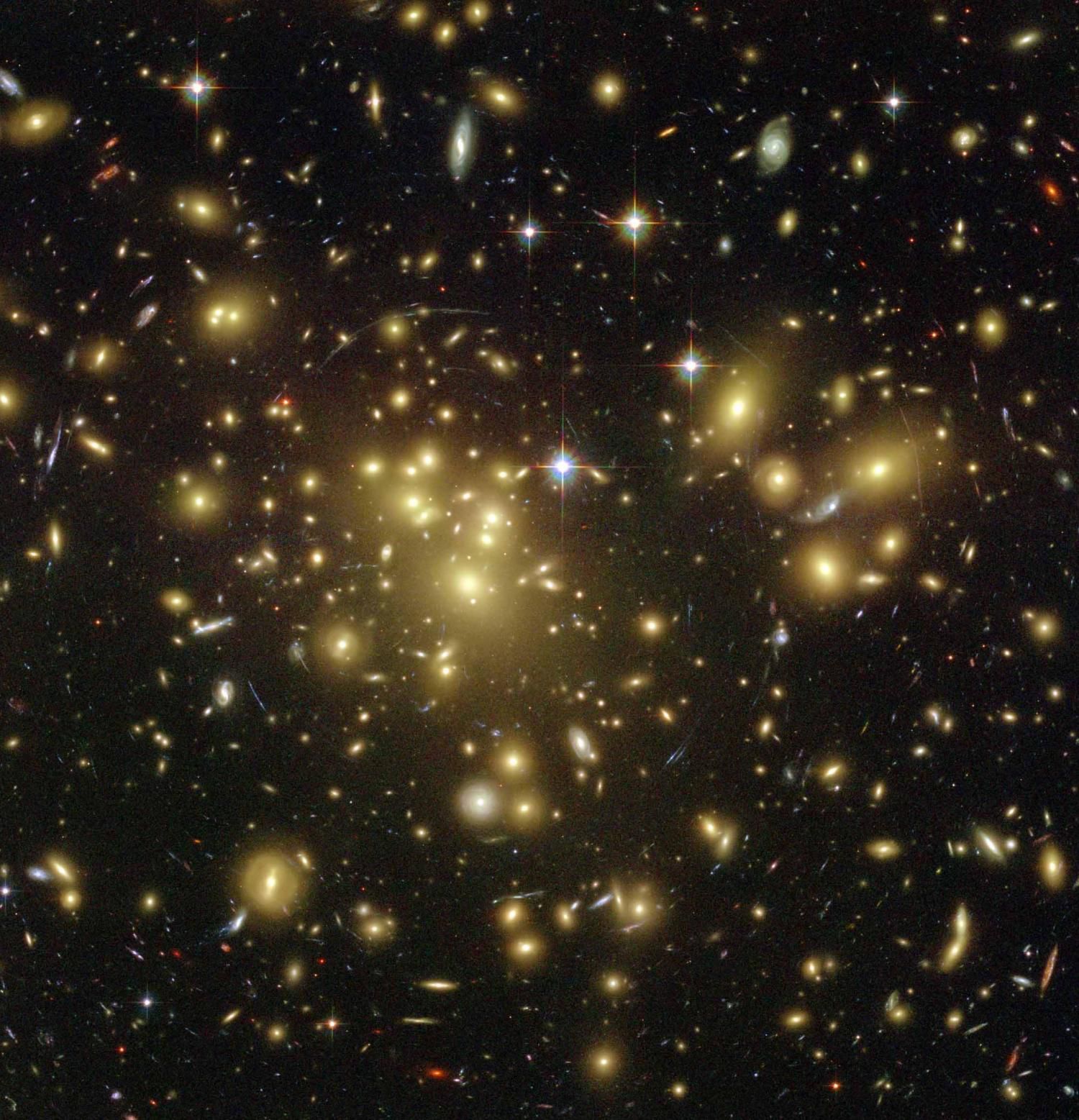 Звездообразование в далеких скоплениях галактик