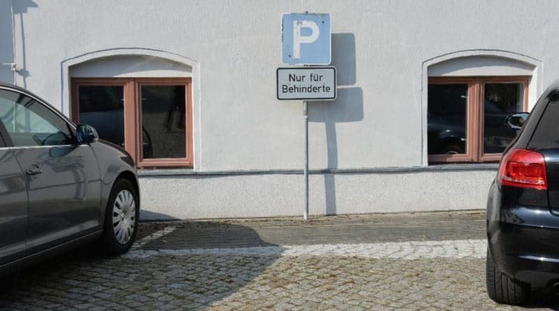 В каком случае можно использовать парковку для инвалидов?