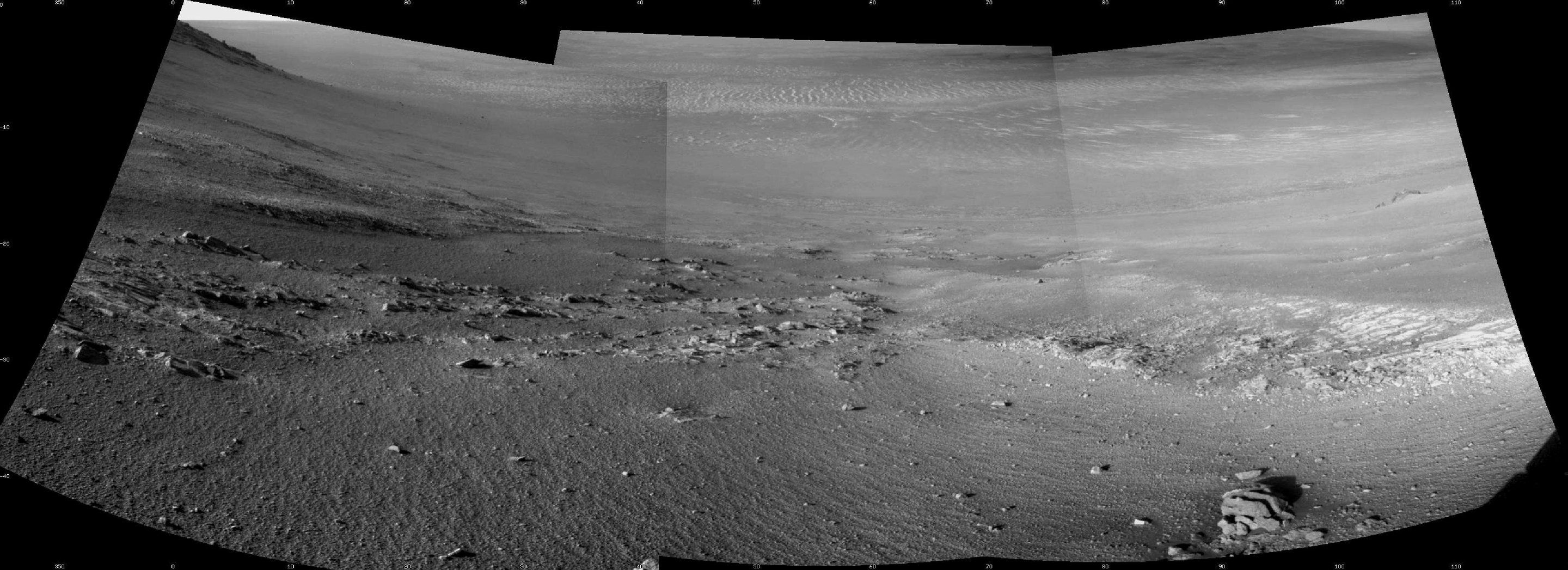 Ровер Opportunity обнаруживает на Марсе удивительные каменные полосы