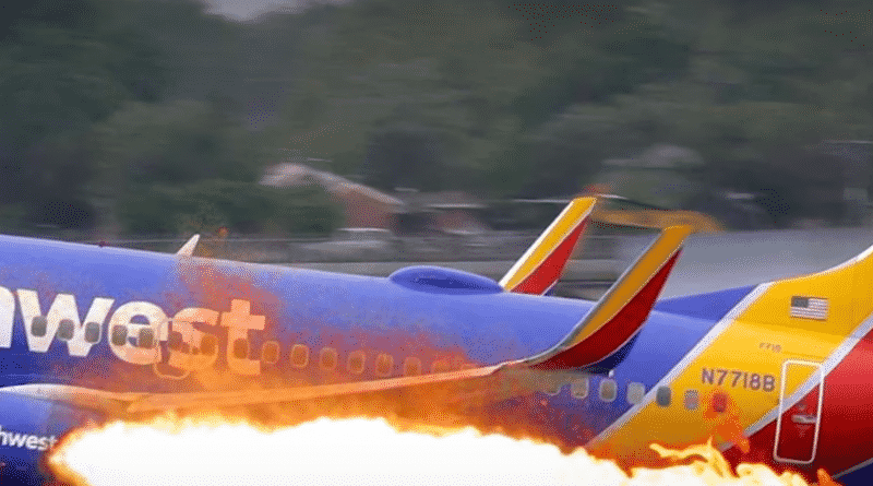 В Калифорнийском аэропорту загорелся самолет Southwest Airlines со 139 пассажирами на борту