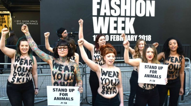 Открытие Лондонской недели моды ознаменовалось топлес-протестом защитников животных