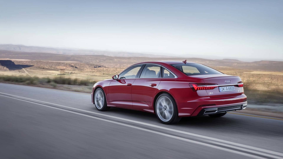 Audi представила седан A6 нового поколения