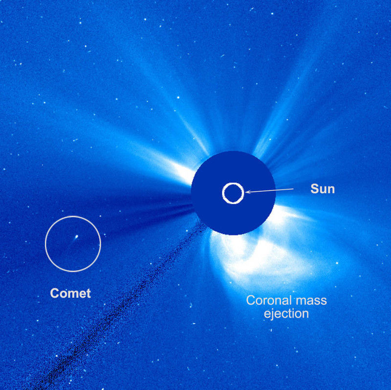 Обсерватория SOHO видит комету, пережившую близкий подход к Солнцу