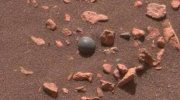Ученые обнаружили на Марсе шары идеальной формы