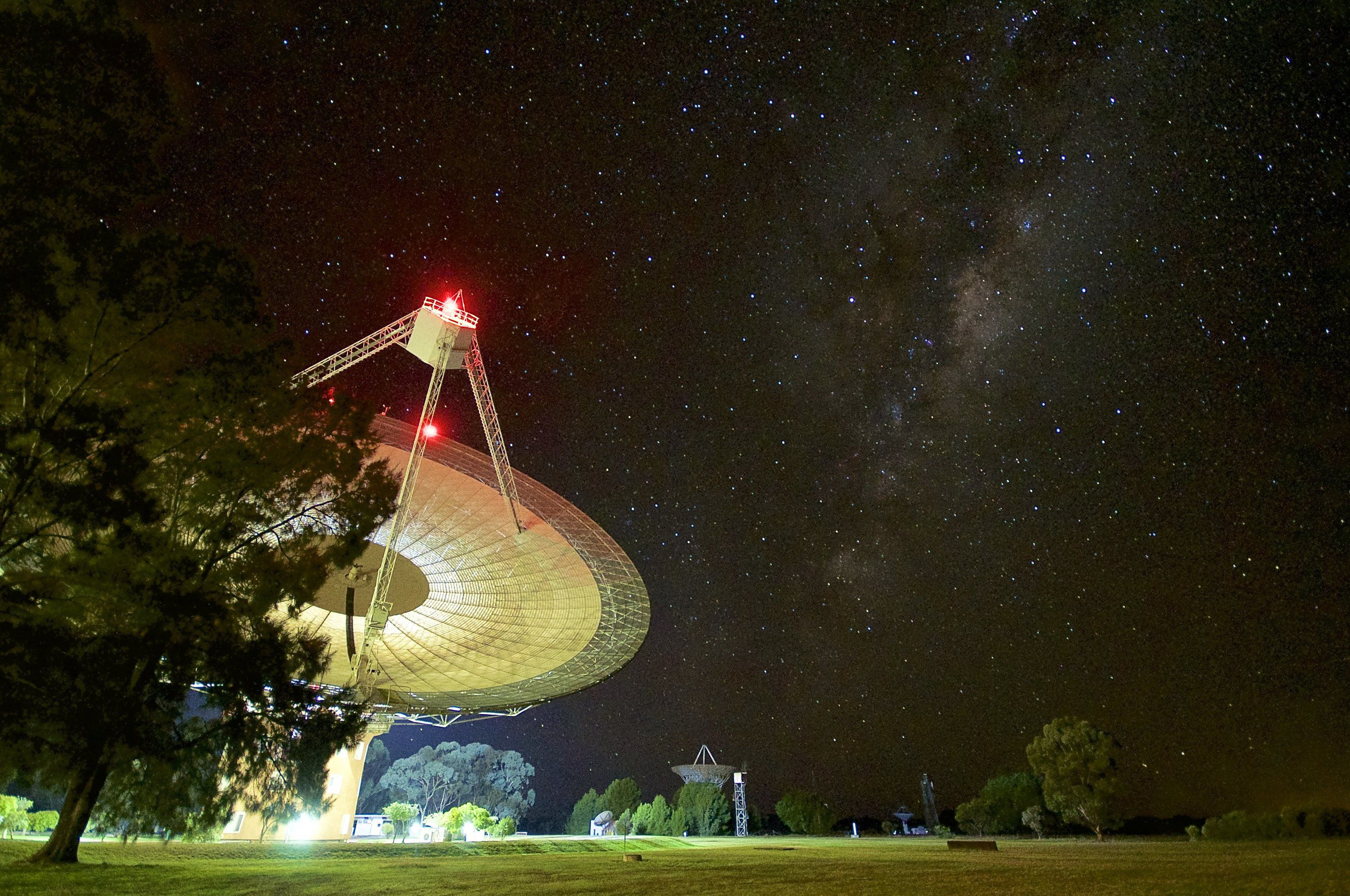 Самая яркая из известных быстрых радиовспышек зарегистрирована в Австралии