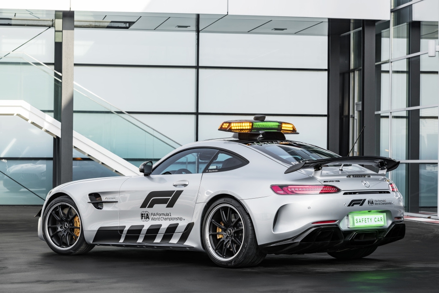 Спорткар Mercedes-AMG GT R выбрали новым автомобилем безопасности Формулы-1