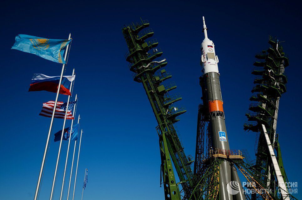 Роскосмос установит российские системы управления ракетами