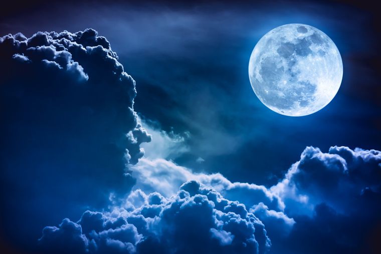 Сегодня ночью на небе взойдет «голубая Луна»