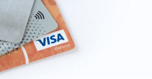 Революционная защита от мошенников: банковская карта исчезает спустя секунды после транзакции