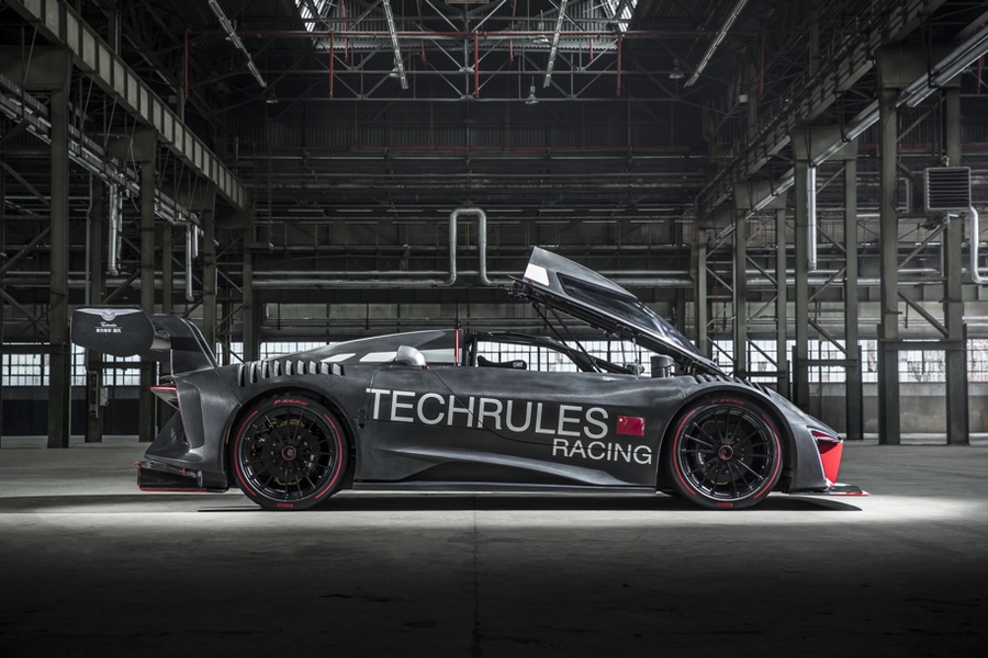 Женева 2018: 1305-сильный трековый суперкар Techrules Ren RS с шестью электромоторами 