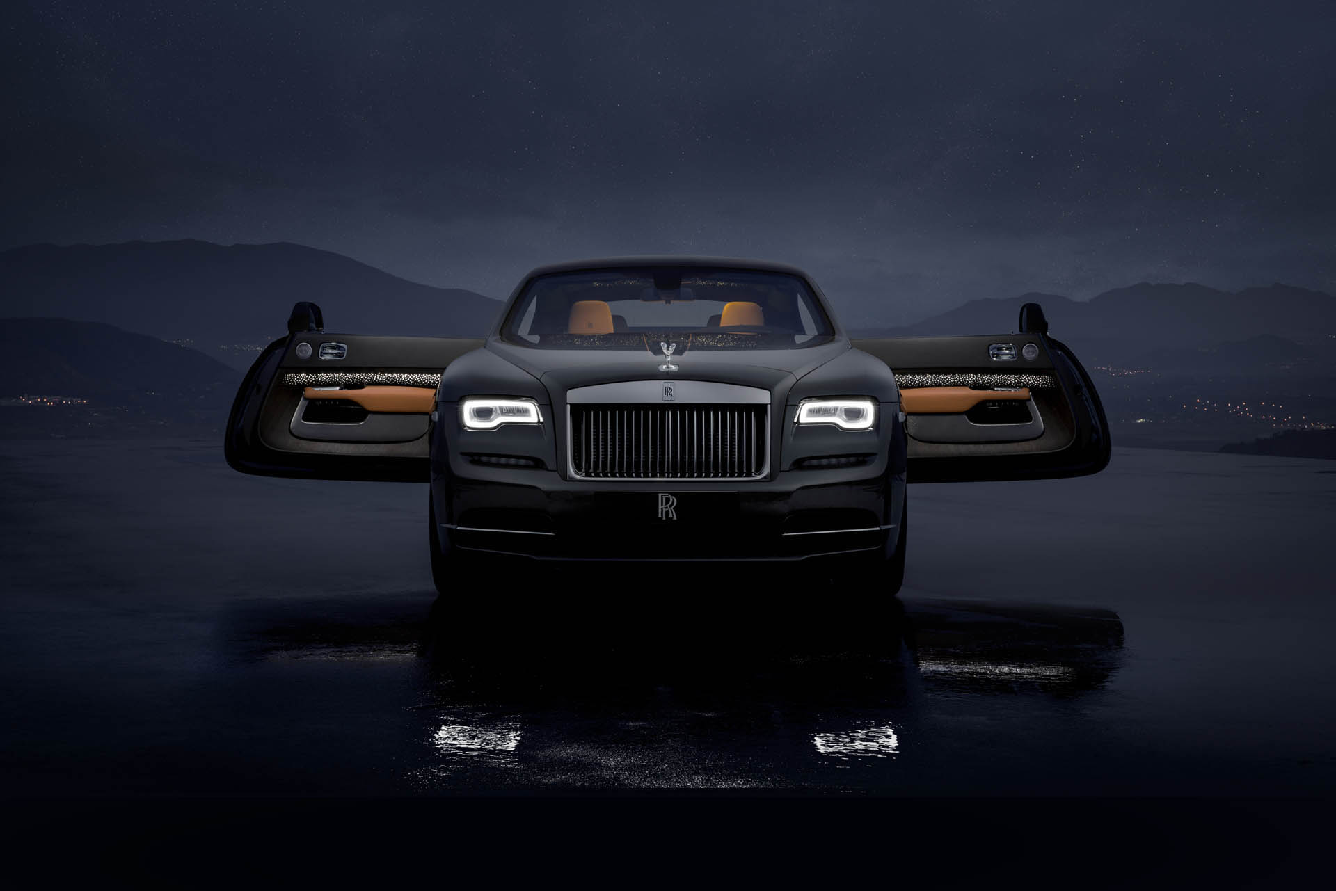 Потолок Rolls-Royce Wraith украсили «падающие звезды»
