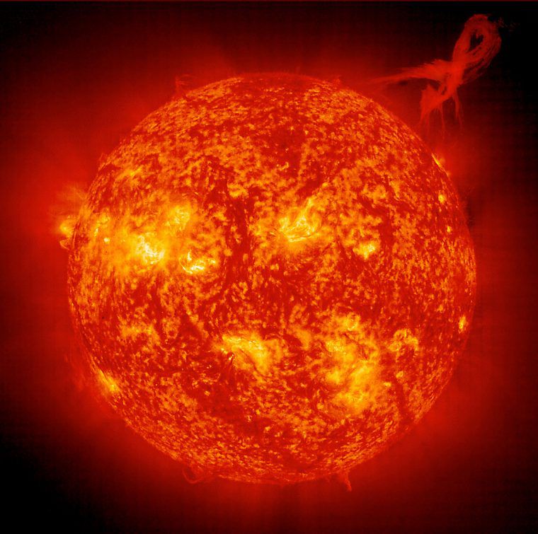 Ультрафиолетовое излучение Солнца способствовало зарождению жизни на Земле