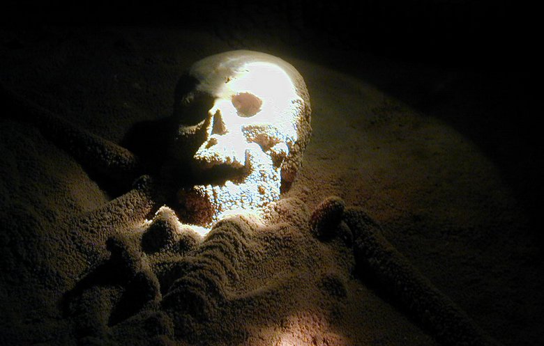 Пещера в Белизе хранит древние артефакты племени майя