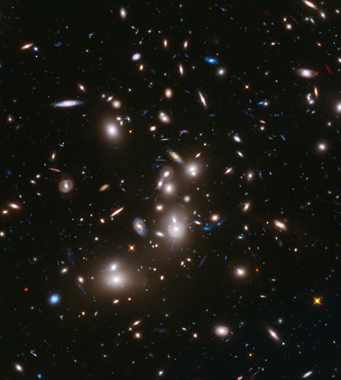 С возрастом галактики становятся более «раздутыми», выяснили астрономы