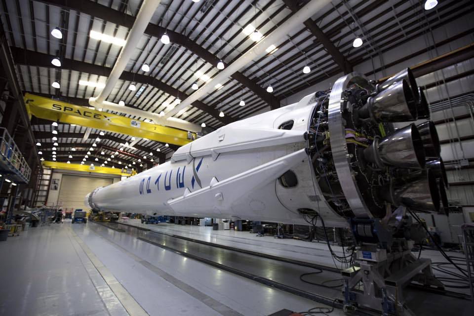 Компания SpaceX переносит запуск миссии по доставке грузов для МКС на 13 апреля
