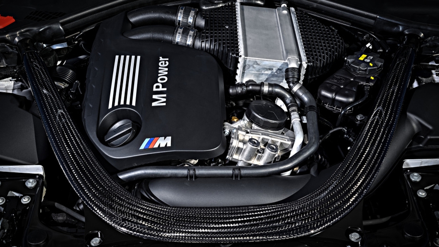 BMW представила новое «заряженное» купе M2 Competition