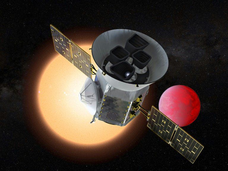 Компания SpaceX откладывает запуск нового «охотника за планетами» НАСА