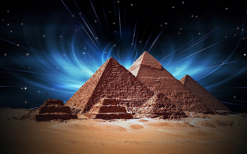 Координаты пирамиды Хеопса и значение скорости света имеют одинаковый порядок цифр