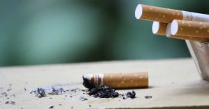 Увеличение цены на сигареты на 50% - до £15 за пачку: повод ли это бросить курить?