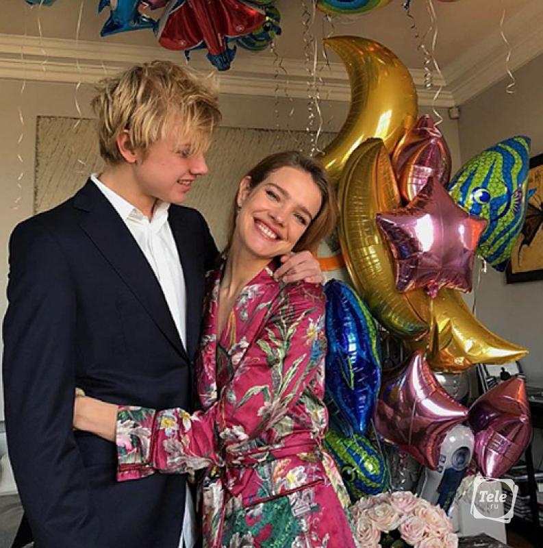 Наталья Водянова показала подружку своего 16-летнего сына