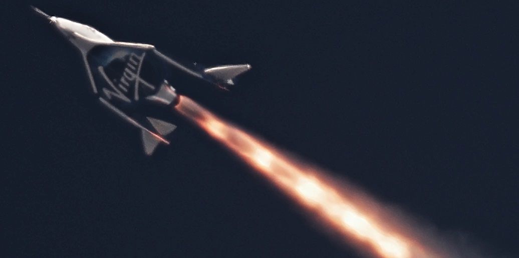 Космоплан VSS Unity совершает первый пробный полет с зажиганием двигателя