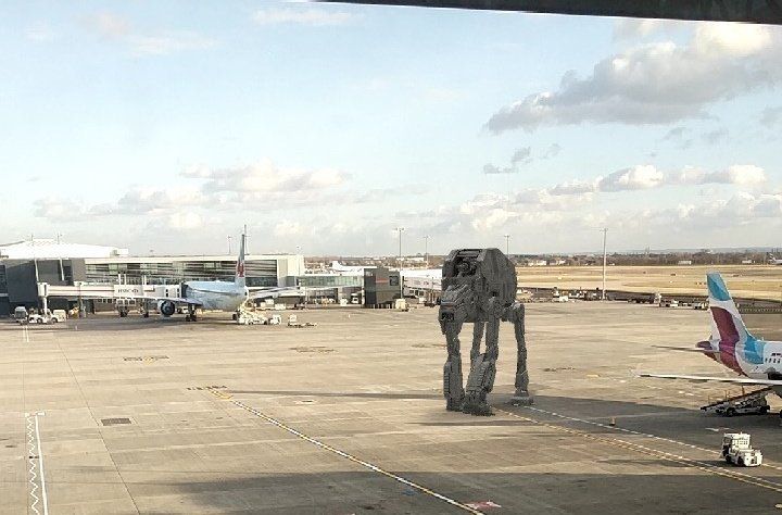Лондонский аэропорт отпраздновал День Звездный Войн