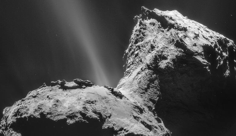Опубликовано видео с поверхности кометы Чурюмова-Герасименко