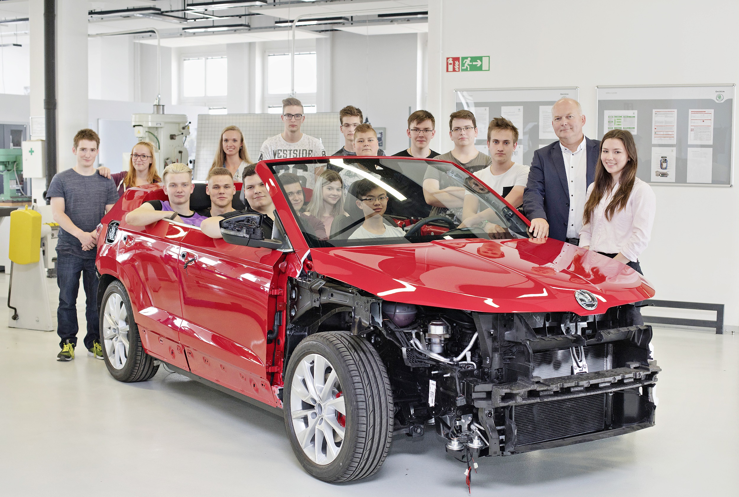 Студенты превратят Škoda Karoq в кроссовер-кабриолет