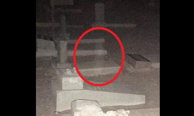 В Техасе на кладбище заметили призрак ребенка