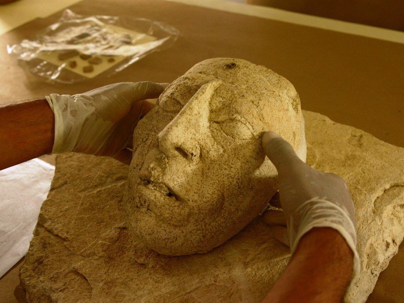 В Мексике найдена маска царя VII века
