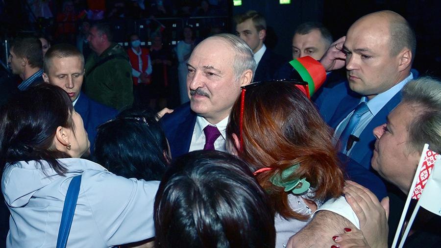 Секреты Лукашенко: любимые женщины и тайна его происхождения