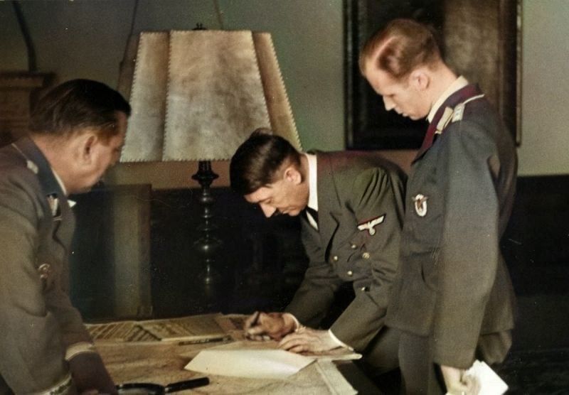 Скелеты в шкафу Гитлера: что стало с его детьми