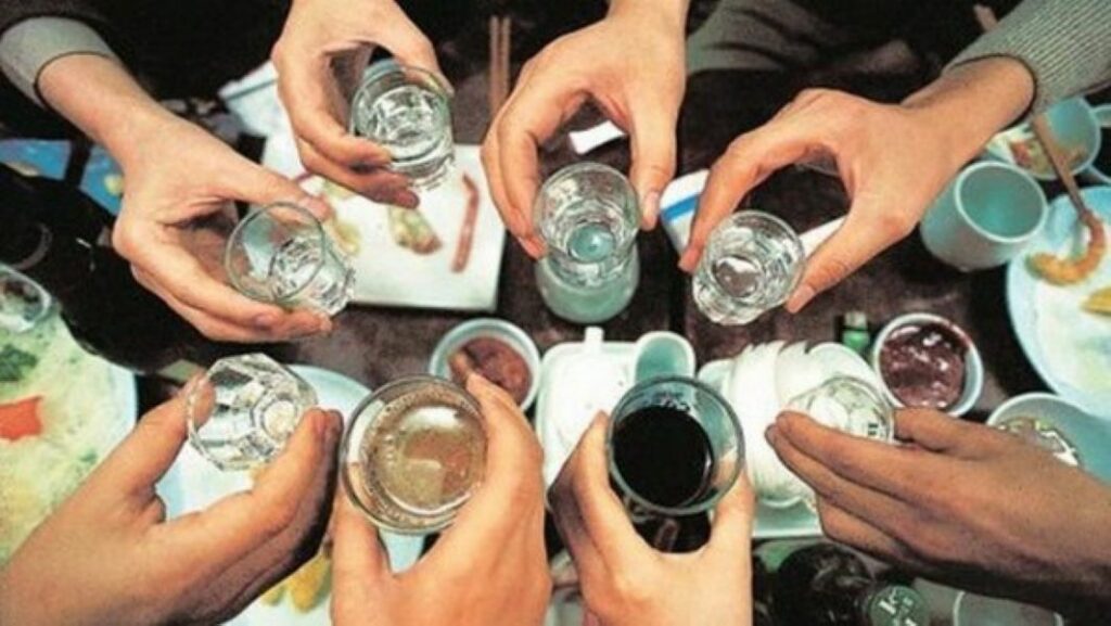 «Алкогольной зависимости не возникнет»: секретная формула как пить и не пьянеть