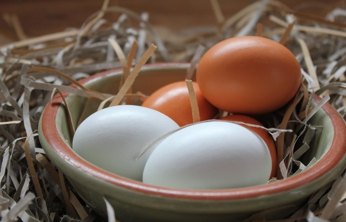 Почему коричневые яйца стоят дороже белых: это лучше знать